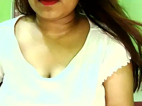 Snapshot of Safa_Pari chatting on October 24, 2025, 10:36 am Safa Pari online show from October 24, 2025, 10:36 am