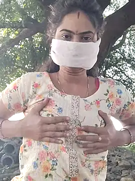 Ankitahot1993 online show from November 30, 2025, 10:05 am