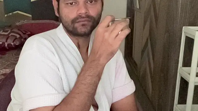 MakeMeAwareAah online show from October 24, 2025, 4:11 am