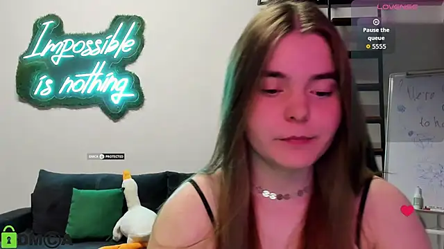 MiraaBloom online show from November 4, 2025, 2:21 pm