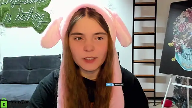 Snapshot of MiraaBloom chatting on March 26, 2026, 2:37 pm MiraaBloom online show from March 26, 2026, 2:37 pm