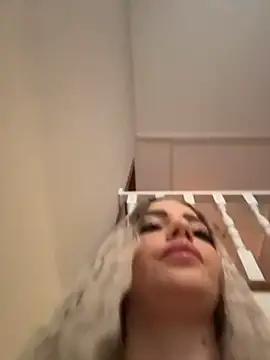 Snapshot of HugeBoobsAlice chatting on February 6, 2026, 5:03 am HugeBoobsAlice online show from February 6, 2026, 5:03 am