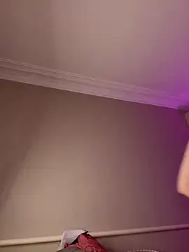 Snapshot of HugeBoobsAlice chatting on December 15, 2025, 5:02 am HugeBoobsAlice online show from December 15, 2025, 5:02 am