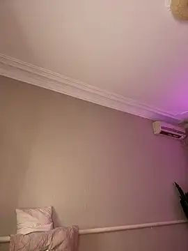 Snapshot of HugeBoobsAlice chatting on March 21, 2026, 5:08 am HugeBoobsAlice online show from March 21, 2026, 5:08 am