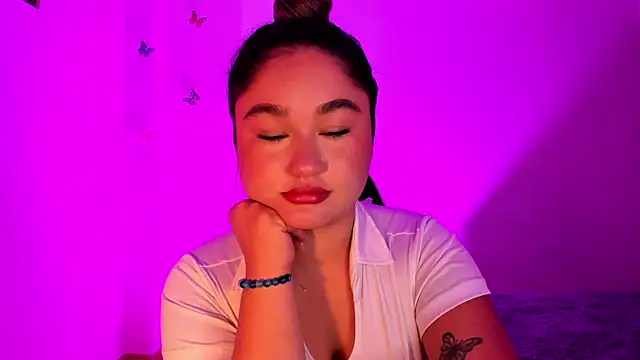 Soouf  online show from November 18, 2025, 10:40 am