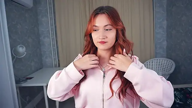 OcieJakab online show from October 31, 2025, 5:09 pm