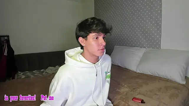 Snapshot of Will_starr chatting on March 18, 2026, 8:53 pm Will starr online show from March 18, 2026, 8:53 pm