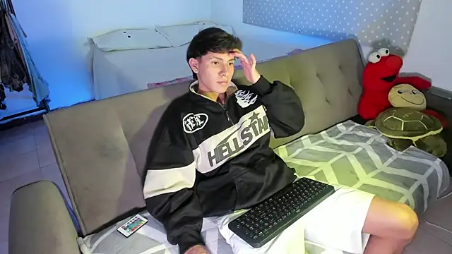 Snapshot of Will_starr chatting on February 23, 2026, 8:53 pm Will starr online show from February 23, 2026, 8:53 pm