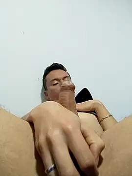 Snapshot of Damian9500 chatting on October 29, 2025, 10:58 am Damian9500 online show from October 29, 2025, 10:58 am