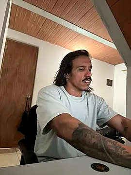 caiiobahia online show from November 29, 2025, 3:23 pm