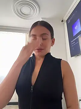 Talia Bonet online show from June 26, 2026, 3:51 pm