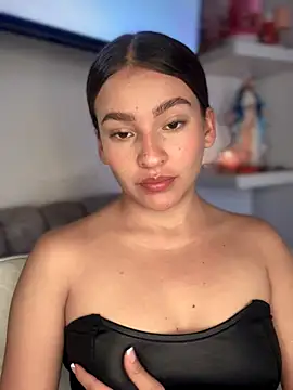 Talia Bonet online show from November 10, 2025, 1:05 pm