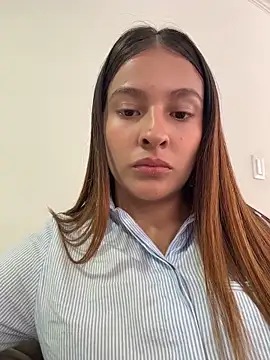 Snapshot of Talia_Bonet chatting on June 11, 2026, 3:53 pm Talia Bonet online show from June 11, 2026, 3:53 pm