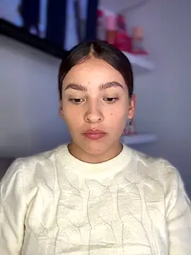 Talia Bonet online show from November 18, 2025, 2:53 pm