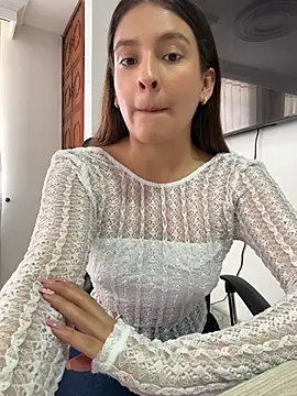 Talia Bonet online show from July 17, 2026, 3:42 pm