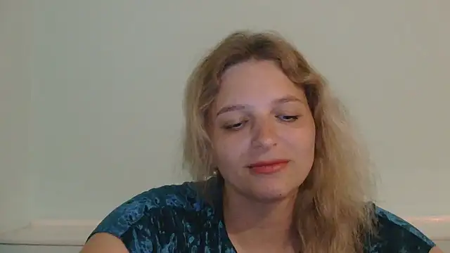 ElisSky301 online show from May 31, 2026, 9:37 pm
