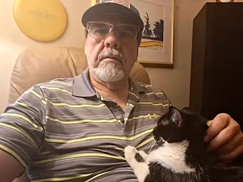 pena633 online show from November 18, 2025, 1:03 pm