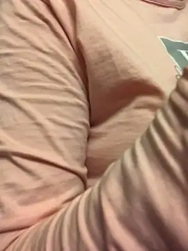 Snapshot of Cute_Pari577 chatting on November 29, 2025, 5:24 pm Cute Pari577 online show from November 29, 2025, 5:24 pm