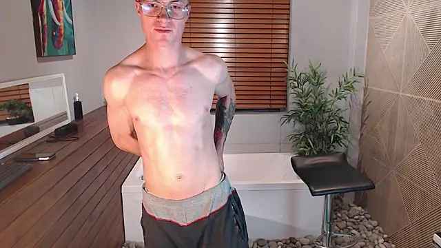 Lil James online show from November 15, 2025, 8:13 pm