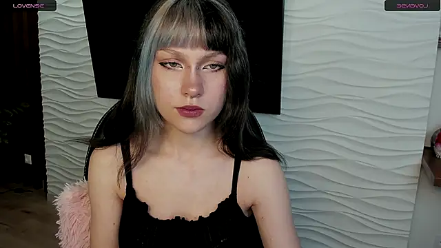 Snapshot of Sweetheart_Sasha chatting on October 21, 2025, 5:18 am Sweetheart Sasha online show from October 21, 2025, 5:18 am