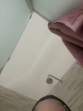 Snapshot of gatitalocahot chatting on March 1, 2026, 5:13 pm gatitalocahot online show from March 1, 2026, 5:13 pm