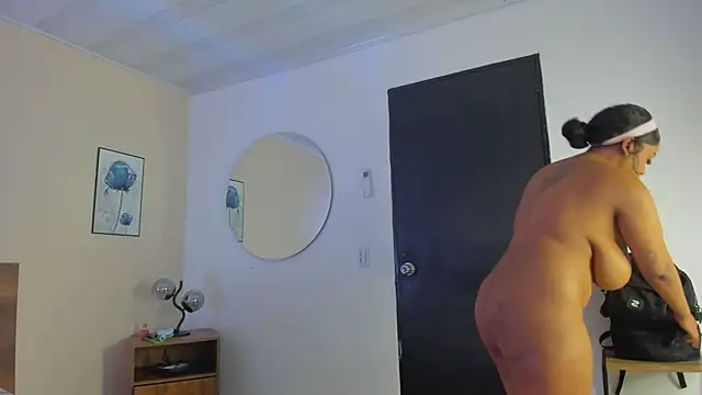 YariRose online show from January 12, 2026, 3:41 pm