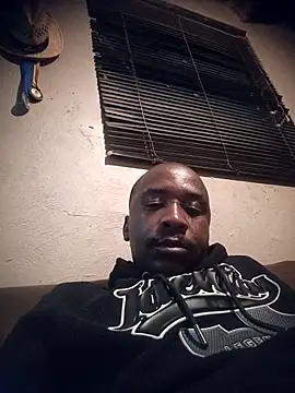 Pussylover911o online show from November 11, 2025, 5:08 pm