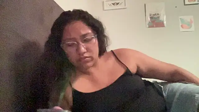 Kmiii21 online show from March 10, 2026, 5:44 am