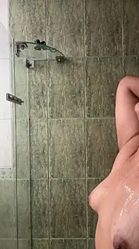 Kmiii21 online show from February 25, 2026, 1:06 am