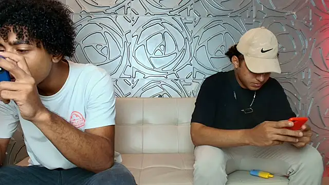 Snapshot of Ruin_Destruction chatting on April 14, 2026, 1:43 am Ruin Destruction online show from April 14, 2026, 1:43 am