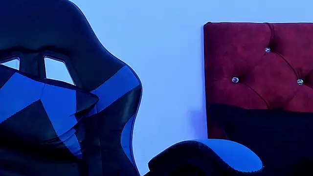 kittymonroe1 online show from April 6, 2026, 4:30 pm