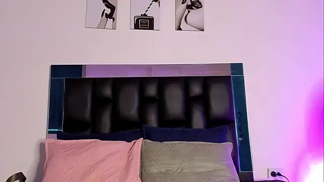 kittymonroe1 online show from July 1, 2026, 5:57 pm
