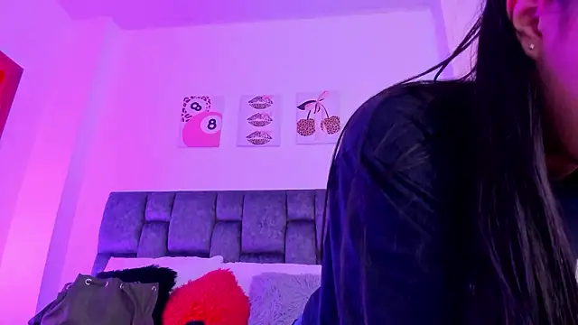 Snapshot of kittymonroe1 chatting on February 20, 2026, 5:48 pm kittymonroe1 online show from February 20, 2026, 5:48 pm