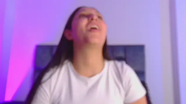 kittymonroe1 online show from December 14, 2025, 5:07 pm