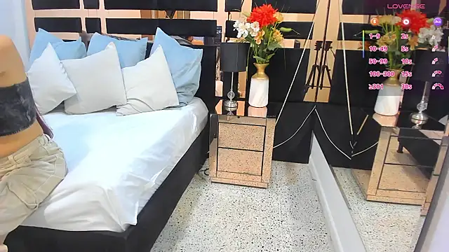 Snapshot of mirandaduboiss chatting on February 16, 2026, 5:00 pm mirandaduboiss online show from February 16, 2026, 5:00 pm