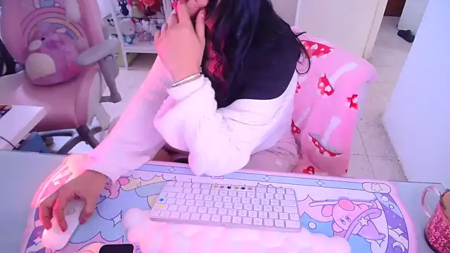 Snapshot of kaithra chatting on February 3, 2026, 9:09 pm kaithra online show from February 3, 2026, 9:09 pm