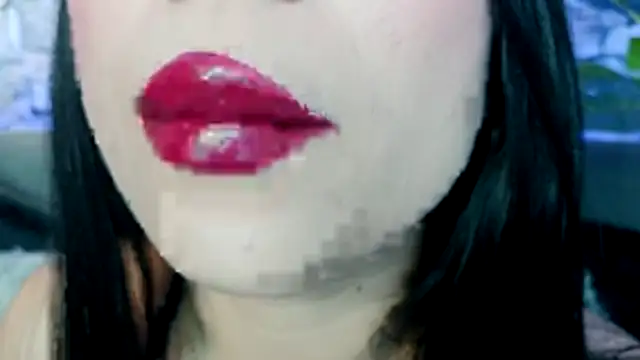 mia roux1 online show from December 1, 2025, 11:05 pm