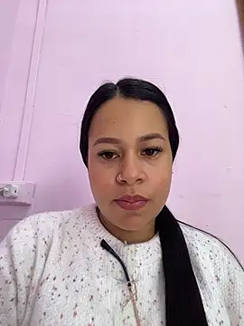 PaulaCruz01 online show from February 13, 2026, 7:03 pm