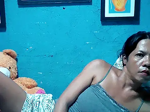 Snapshot of SmallluncutCock chatting on November 12, 2025, 2:48 am SmallluncutCock online show from November 12, 2025, 2:48 am