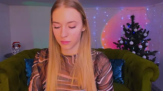 sassy cutie online show from December 16, 2025, 6:06 am