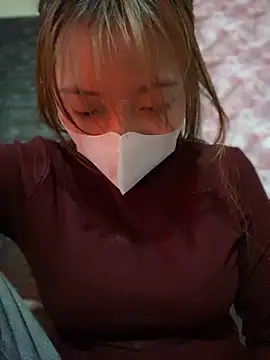 Snapshot of kitty-20x chatting on February 8, 2026, 9:18 am kitty-20x online show from February 8, 2026, 9:18 am