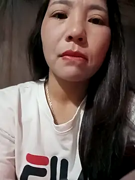 -Lanaa- online show from November 27, 2025, 6:08 pm