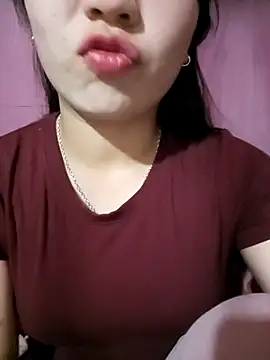 Snapshot of -Lanaa- chatting on February 16, 2026, 10:18 pm -Lanaa- online show from February 16, 2026, 10:18 pm