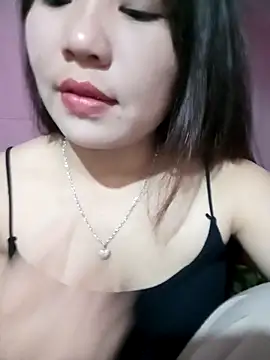 Snapshot of -Lanaa- chatting on February 13, 2026, 9:42 am -Lanaa- online show from February 13, 2026, 9:42 am