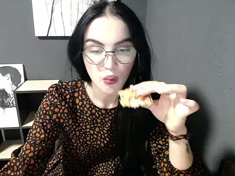 Snapshot of venta_fiore chatting on October 27, 2025, 7:42 am venta fiore online show from October 27, 2025, 7:42 am