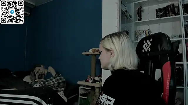 Holy Mistress S online show from December 20, 2025, 10:29 am