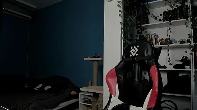 Holy Mistress S online show from November 11, 2025, 9:04 am