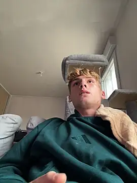 Snapshot of Charlycki chatting on October 24, 2025, 8:13 am Charlycki online show from October 24, 2025, 8:13 am