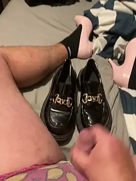 Snapshot of fortheloveofheels74 chatting on October 27, 2025, 10:22 pm fortheloveofheels74 online show from October 27, 2025, 10:22 pm