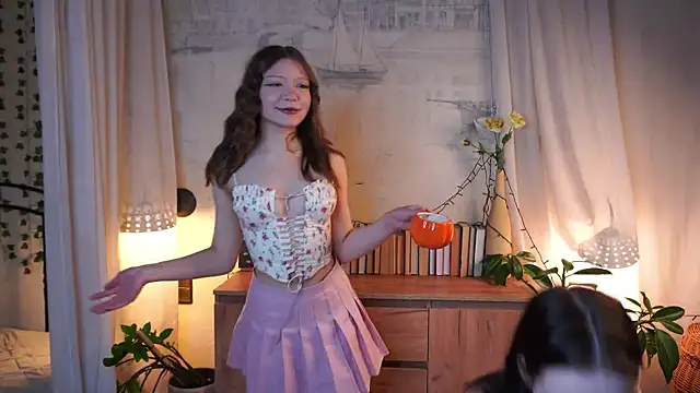 JanelAkerley online show from November 22, 2025, 3:38 am